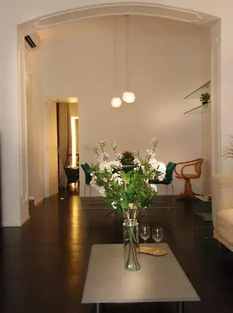 Brera, Apartment